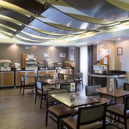 Holiday Inn Express & Suites - Oxford By Ihg Esterno foto