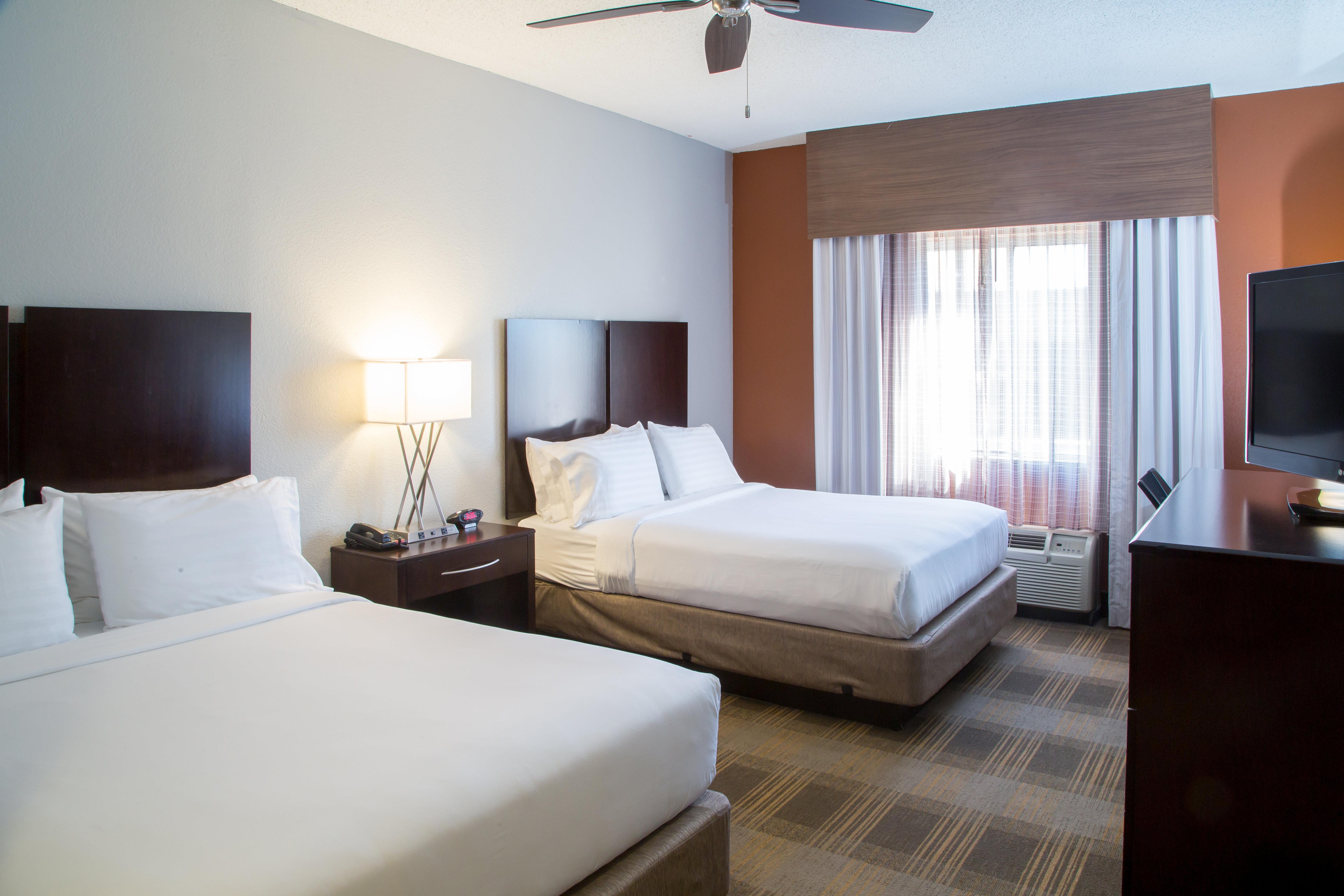 Holiday Inn Express & Suites - Oxford By Ihg Esterno foto