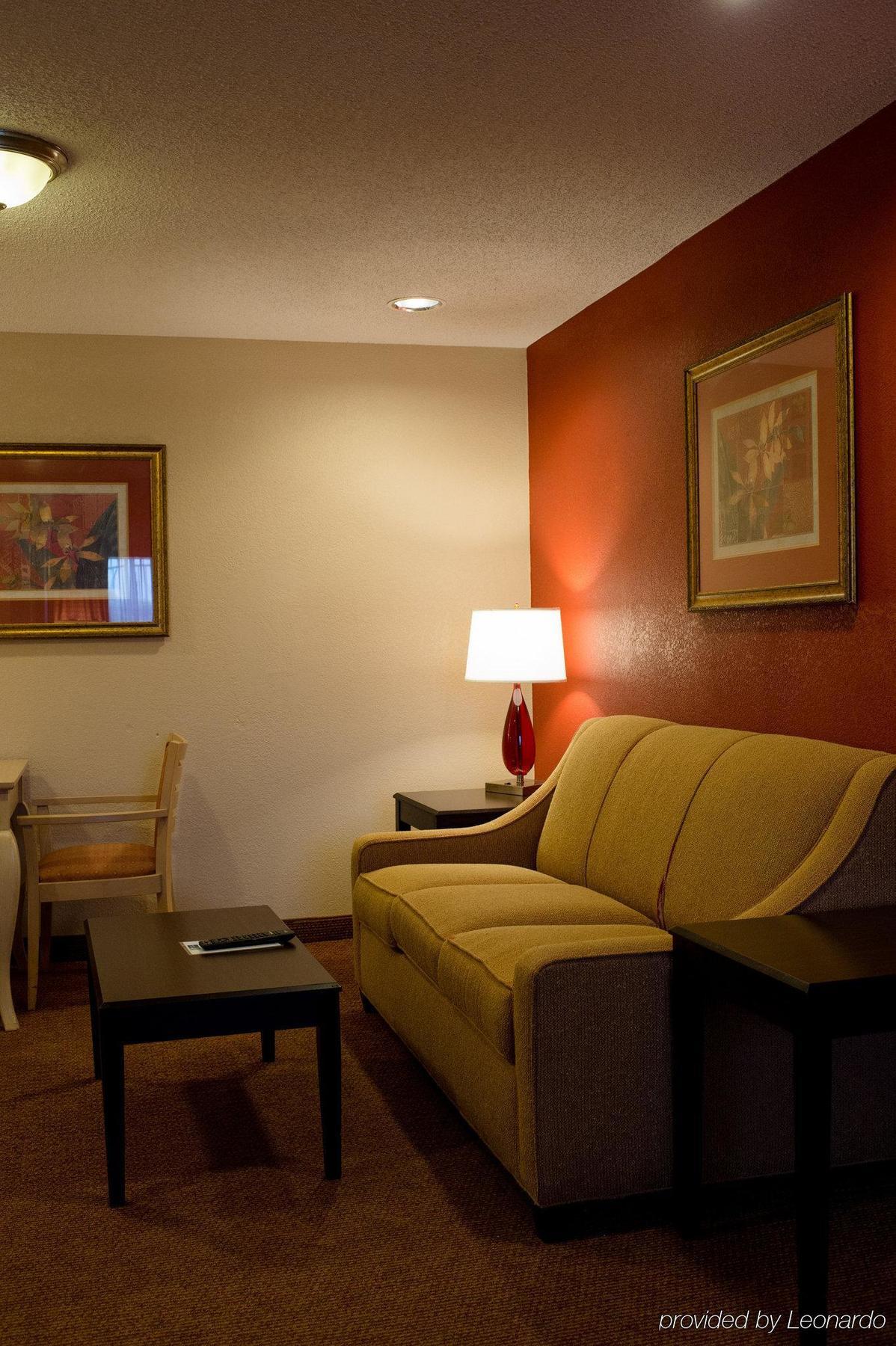 Holiday Inn Express & Suites - Oxford By Ihg Esterno foto