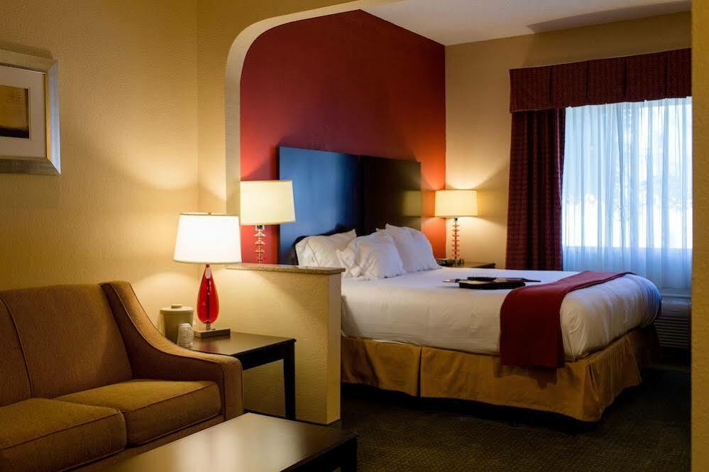 Holiday Inn Express & Suites - Oxford By Ihg Esterno foto